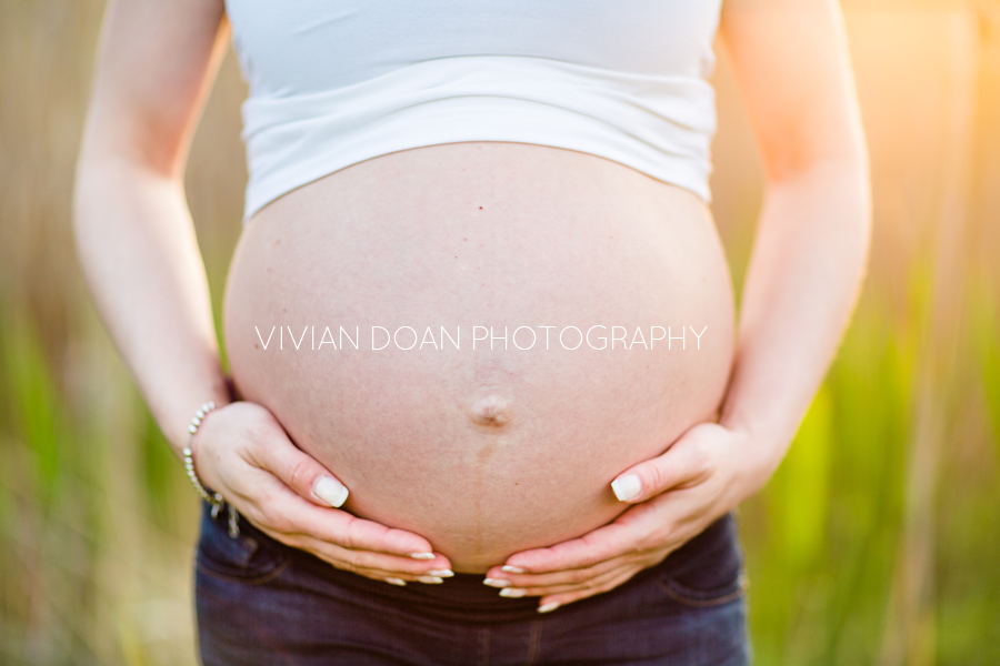 Maternity Sneak Peeks Vivian Doan Montreal Natural Light Portrait